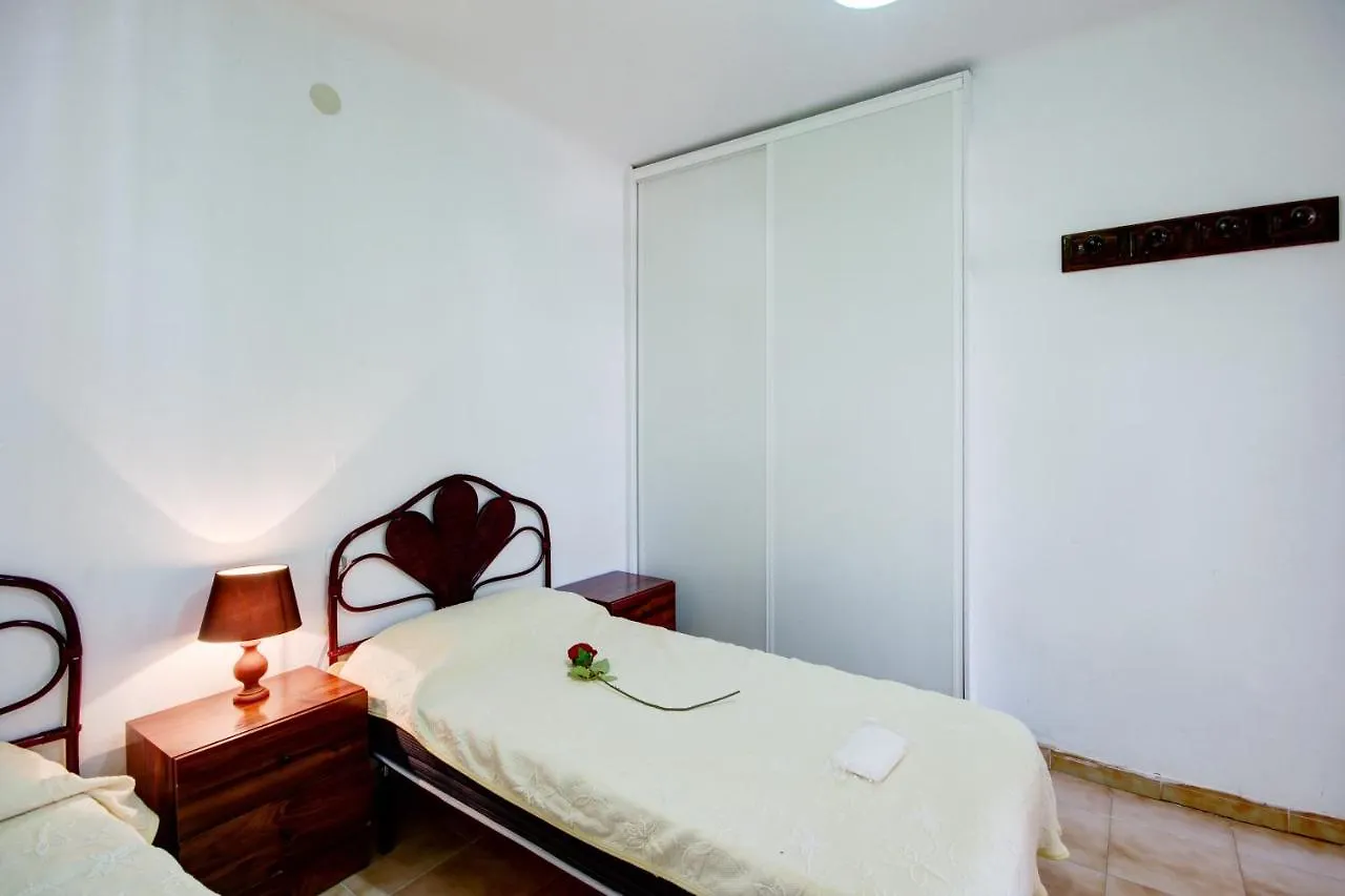 Appartement Diaz Pacheco 35 Canyelles Roses - Barneda